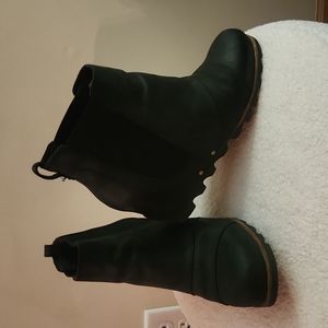 Sorel black matte wedge bootie